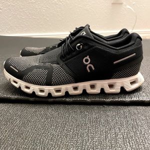 On Cloud 5 Combo Black Alloy Sz 6 Sneakers